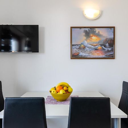 Apartments Mikanovic Crikvenica Extérieur photo