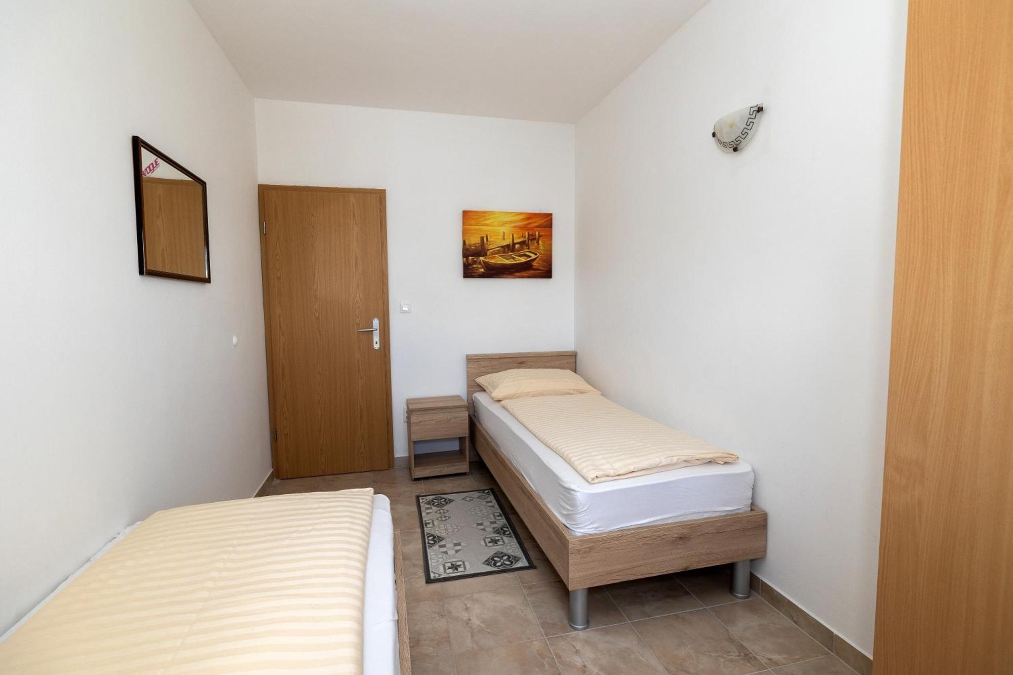 Apartments Mikanovic Crikvenica Extérieur photo