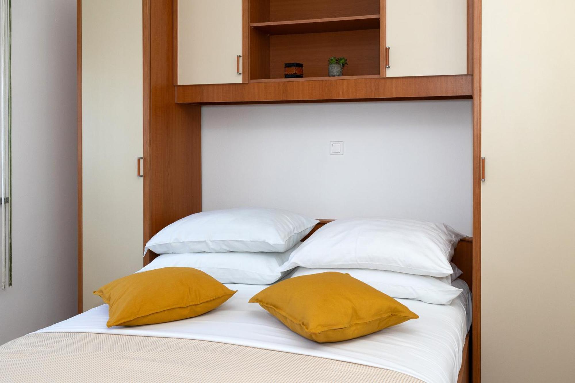 Apartments Mikanovic Crikvenica Extérieur photo