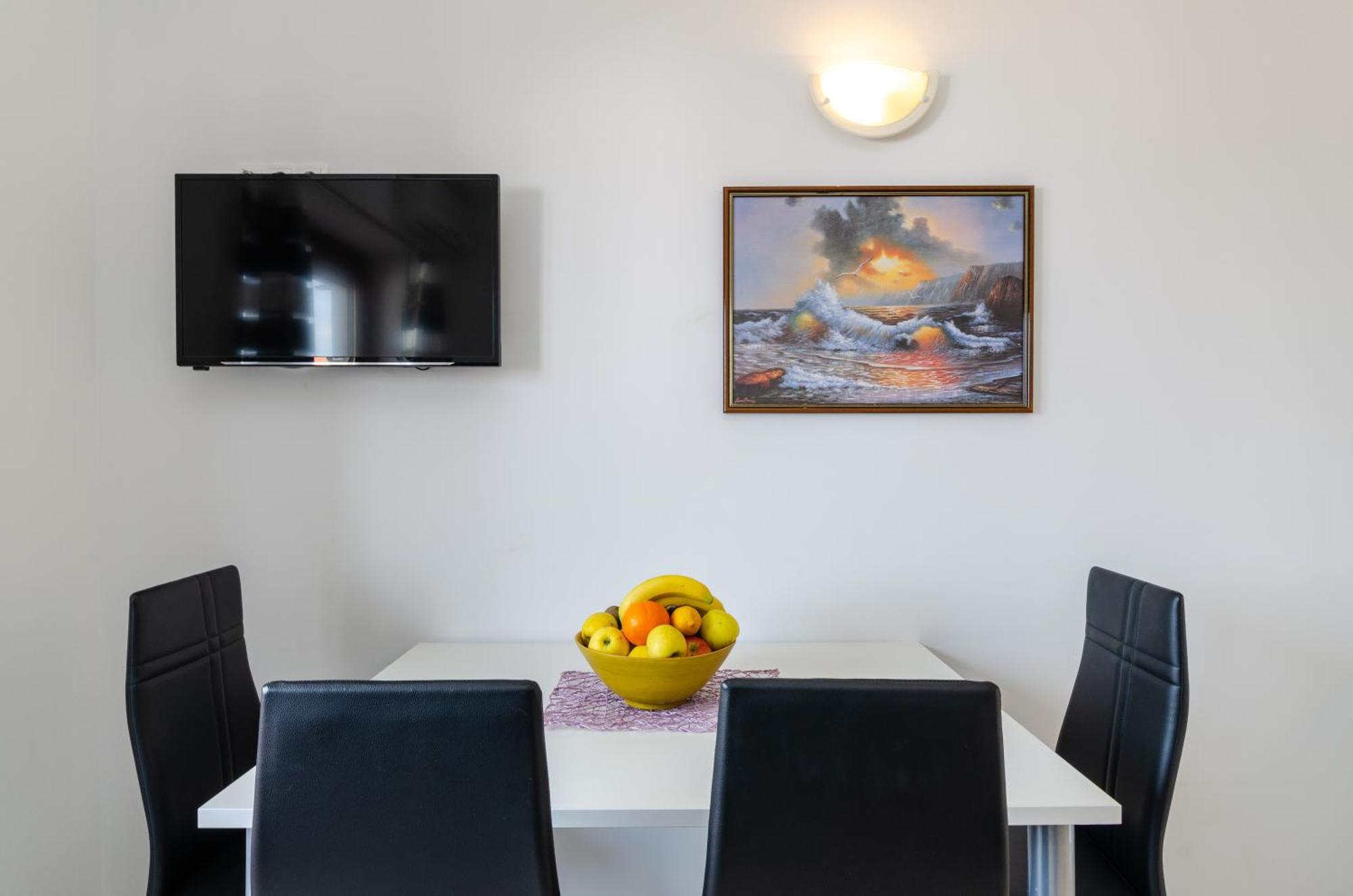 Apartments Mikanovic Crikvenica Extérieur photo