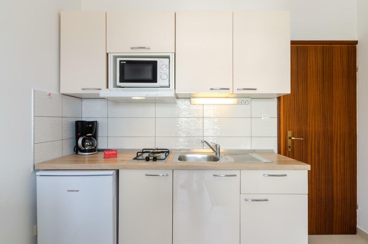 Apartments Mikanovic Crikvenica Extérieur photo