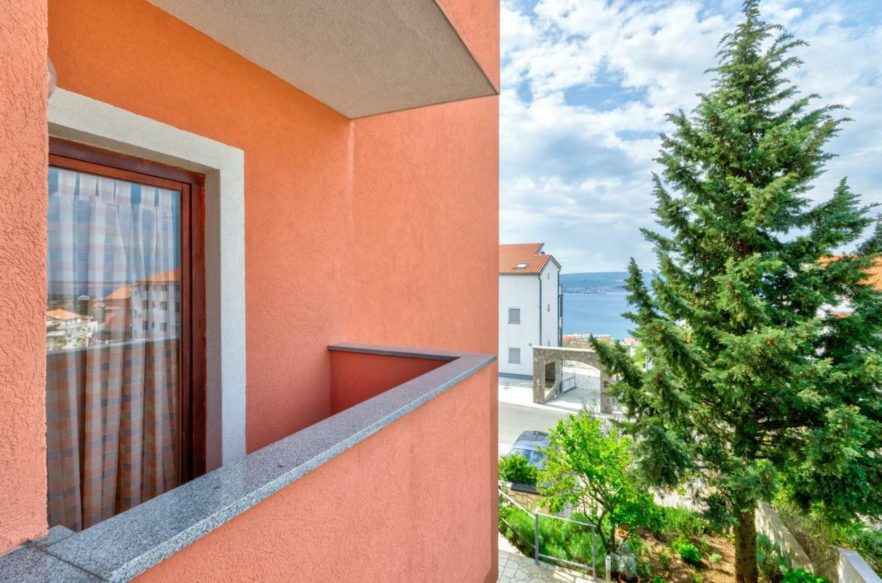 Apartments Mikanovic Crikvenica Extérieur photo